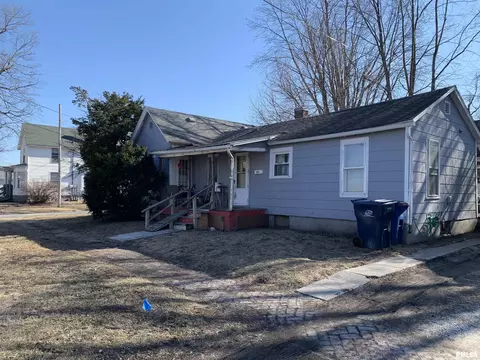 401 W 3rd Ave, Monmouth, IL 61462