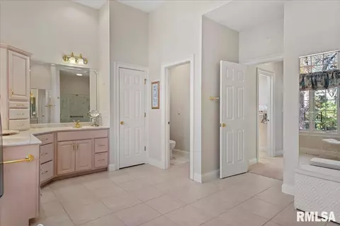 Entry Way - 6209 Mackenzie Pl, Springfield, IL 62711 photo 11 of 13