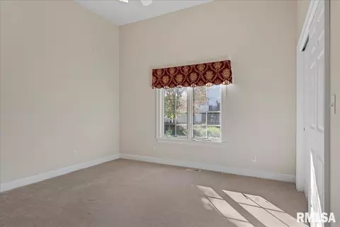 Bedroom - 6209 Mackenzie Pl, Springfield, IL 62711 photo 5 of 11