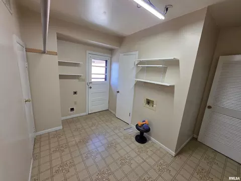 Other - 24 Wenzel Ln, Springfield, IL 62702 photo 3 of 9