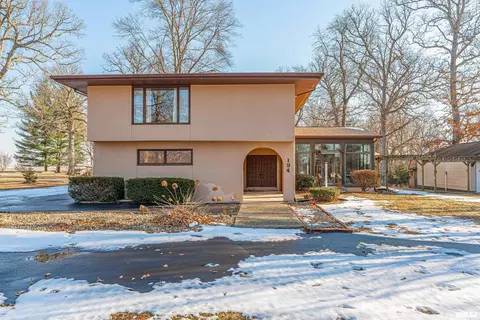 Exterior - 194 Timber Ln, Mount Pulaski, IL 62548 photo 2 of 9