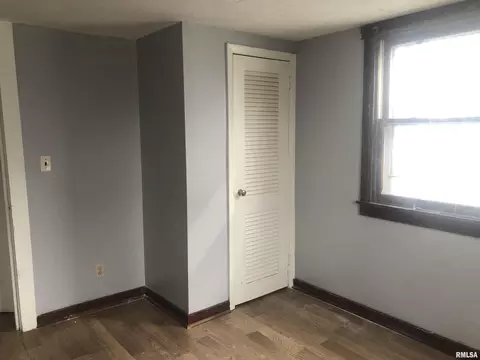 Bedroom - 2800 E Keys Ave, Springfield, IL 62702 photo 2 of 5
