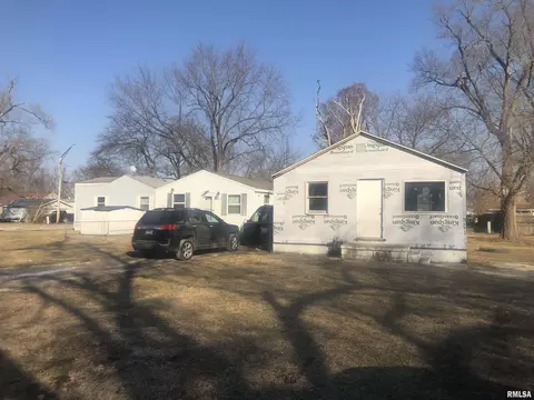 Exterior - 1624 N 28th St, Springfield, IL 62702 photo 1 of 3
