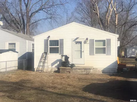 Exterior - 1624 N 28th St, Springfield, IL 62702 photo 3 of 3