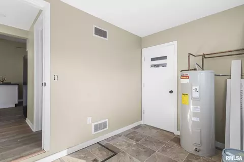 2028 Parkview Dr, Springfield, IL 62704 photo 29