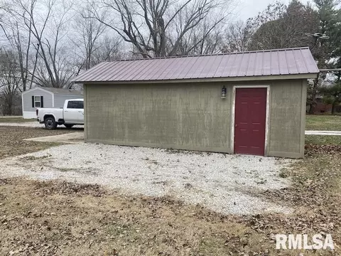 408 N Toledo St, Martinsville, IL 62442 photo 11