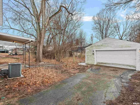 Other - 630 W Maple Ave, Springfield, IL 62702 photo 10 of 10