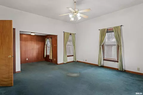 Bedroom - 630 W Maple Ave, Springfield, IL 62702 photo 3 of 5