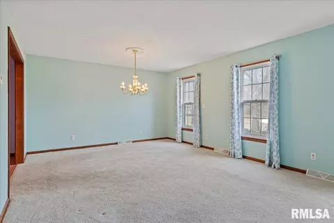 3116 Kensington Dr, Springfield, IL 62702 photo 7