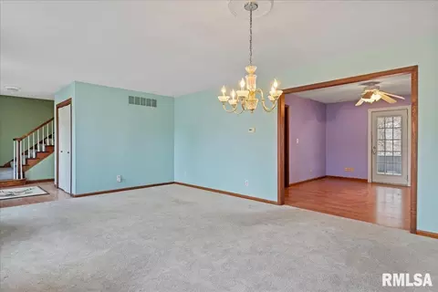 3116 Kensington Dr, Springfield, IL 62702 photo 9
