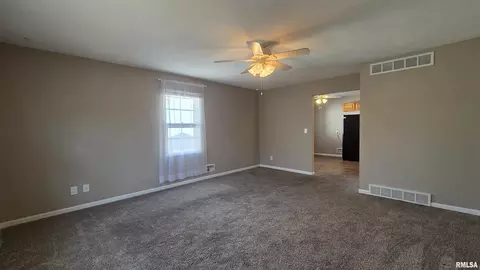 Living - 1736-1740 S Park Ave, Springfield, IL 62704 photo 1 of 2