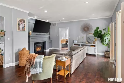 Other - 419 E Corwin St, Litchfield, IL 62056 photo 4 of 12