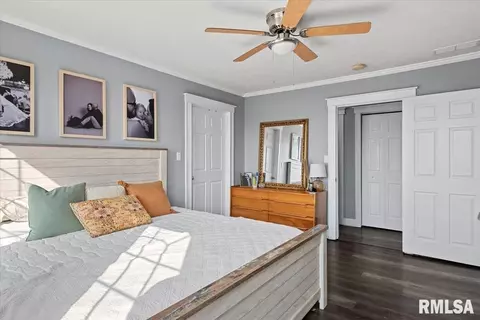 Bedroom - 419 E Corwin St, Litchfield, IL 62056 photo 4 of 5