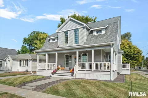 Exterior - 419 E Corwin St, Litchfield, IL 62056 photo 1 of 5
