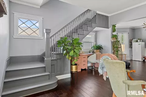 Entry Way - 419 E Corwin St, Litchfield, IL 62056 photo 1 of 13