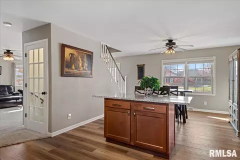 Entry Way - 2234 Warson Rd, Springfield, IL 62704 photo 1 of 3