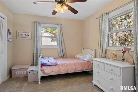 Bedroom - 2234 Warson Rd, Springfield, IL 62704 photo 4 of 7