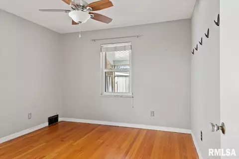 2104 N 6th St, Springfield, IL 62702 photo 13