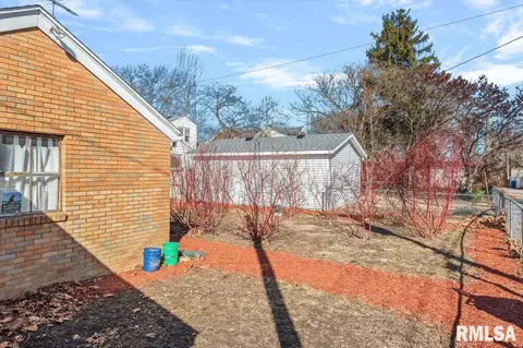 2104 N 6th St, Springfield, IL 62702 photo 34
