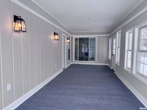 Exterior - 3050 E Fulton Ave, Decatur, IL 62521 photo 2 of 3