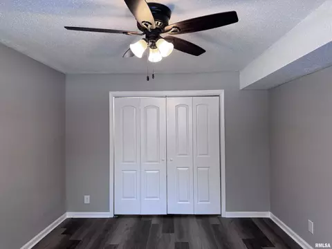 Bedroom - 3050 E Fulton Ave, Decatur, IL 62521 photo 11 of 12