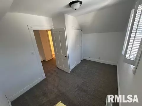 221 N State St, Springfield, IL 62702 photo 14