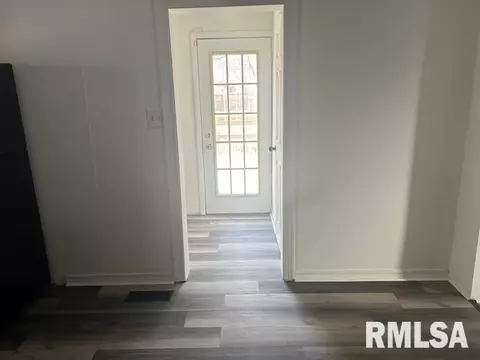 221 N State St, Springfield, IL 62702 photo 10