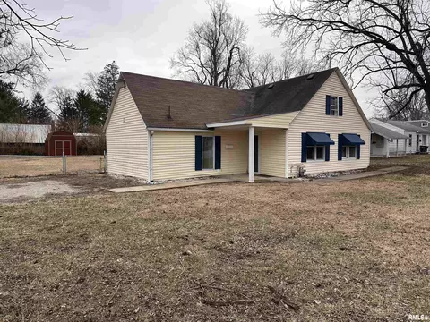 2800 S Woodward St, Springfield, IL 62703