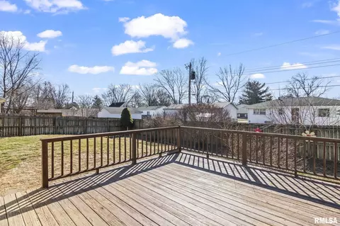 Exterior - 2632 Steiler Pl, Springfield, IL 62703 photo 5 of 8