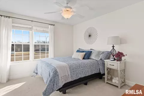 Bedroom - 5000 Manhattan Dr, Springfield, IL 62711 photo 4 of 6