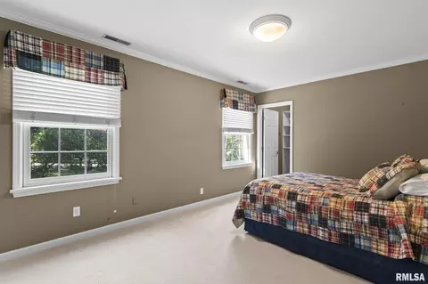 Bedroom - 10 Sunset Ln, Springfield, IL 62704 photo 8 of 9