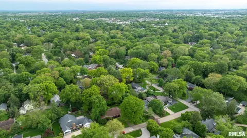 View/Area - 10 Sunset Ln, Springfield, IL 62704 photo 4 of 8