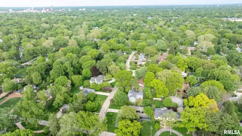 View/Area - 10 Sunset Ln, Springfield, IL 62704 photo 3 of 8