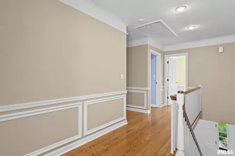 Entry Way - 10 Sunset Ln, Springfield, IL 62704 photo 5 of 7