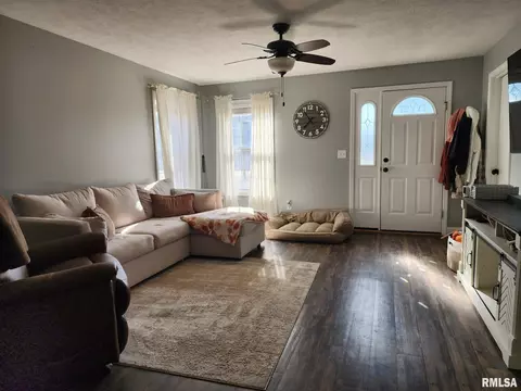 Other - 201 E Washington St, Athens, IL 62613 photo 2 of 6