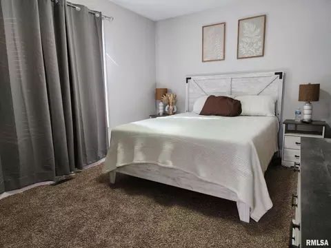 Bedroom - 201 E Washington St, Athens, IL 62613 photo 2 of 7