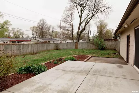 Exterior - 2256 E Black Ave, Springfield, IL 62702 photo 4 of 6