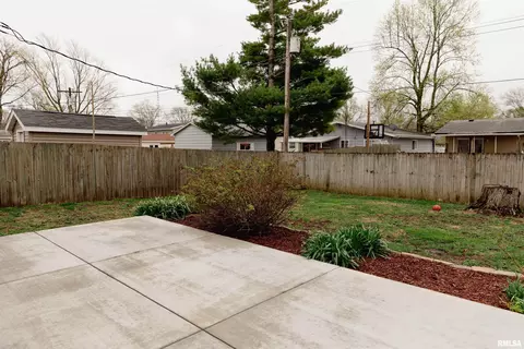 Exterior - 2256 E Black Ave, Springfield, IL 62702 photo 6 of 6