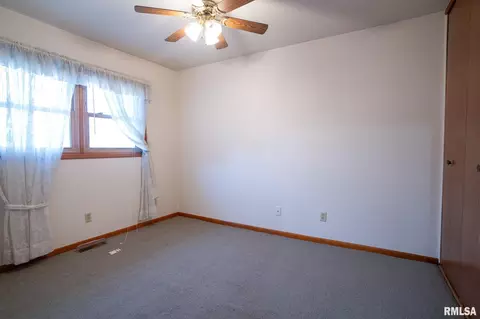 Bedroom - 66 Dawn Dr, Springfield, IL 62702 photo 1 of 2