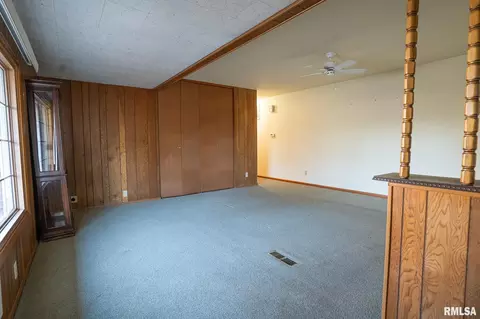 Living - 66 Dawn Dr, Springfield, IL 62702 photo 2 of 2