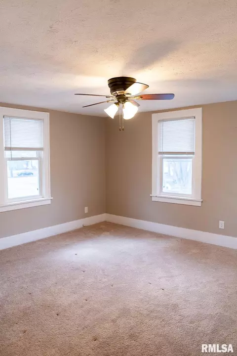 Bedroom - 1316 W Lawrence Ave, Springfield, IL 62704 photo 3 of 4
