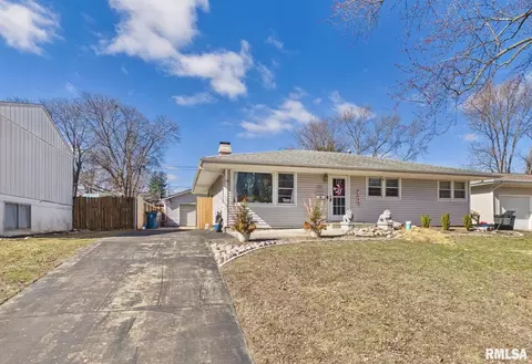 29 N Oxford Rd, Springfield, IL 62702