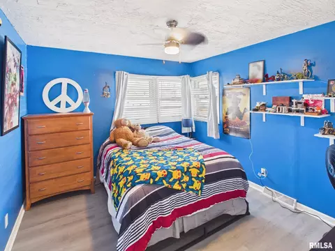 Bedroom - 29 N Oxford Rd, Springfield, IL 62702 photo 1 of 7