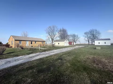 5158 Lovejoy Rd, Rochester, IL 62563