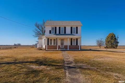 1881 Old State Route 121, Lincoln, IL 62656
