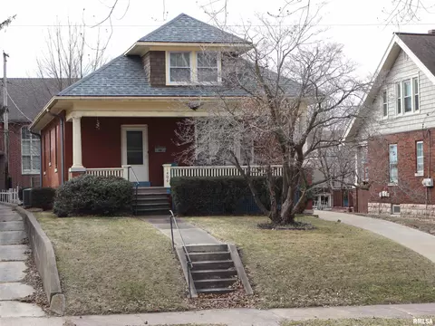 1406 Hampshire St, Quincy, IL 62301