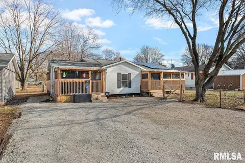 602 N State St, Pana, IL 62557