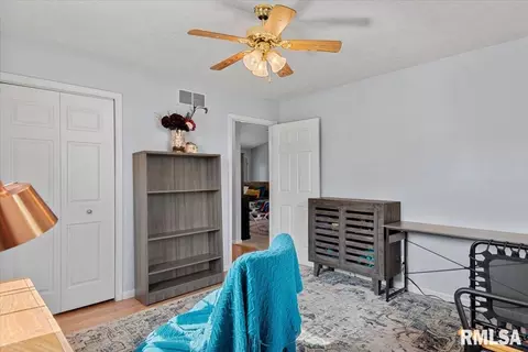 Bedroom - 3100 Angelo St, Springfield, IL 62707 photo 4 of 4