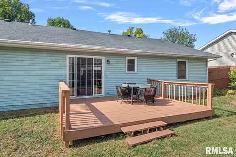Exterior - 3100 Angelo St, Springfield, IL 62707 photo 4 of 5
