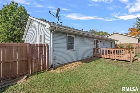 Exterior - 3100 Angelo St, Springfield, IL 62707 photo 5 of 5